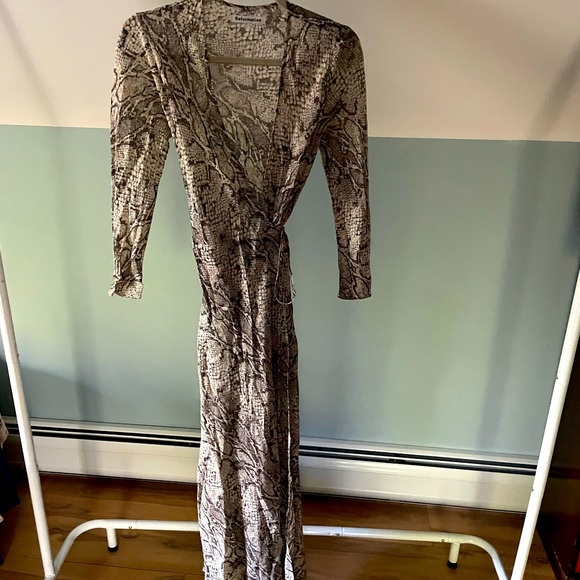 Reformation Jaz Dress in Python Print Small - Picture 6 of 10